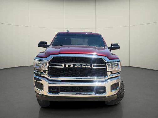 Delmonico Red Pearlcoat 2022 RAM 2500 Tradesman Crew Cab 4x4 6'4' Box