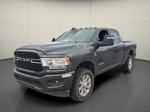 Granite Crystal Metallic Clearcoat 2023 RAM 2500 Big Horn Crew Cab 4x4 6'4' Box