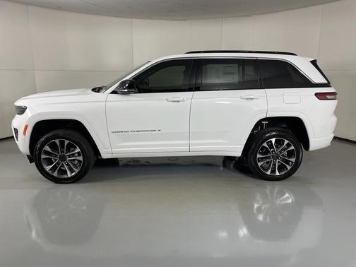 2025 Jeep Grand Cherokee Overland