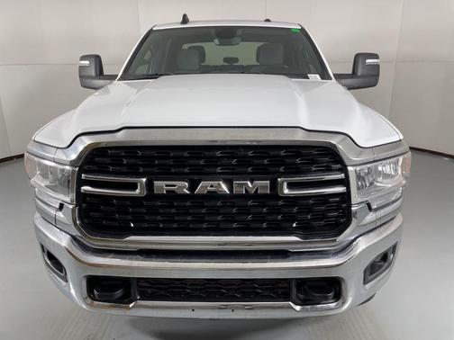 Bright White Clearcoat 2023 RAM 2500 Big Horn Crew Cab 4x4 6'4' Box
