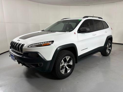 Bright White Clearcoat 2018 Jeep Cherokee Trailhawk