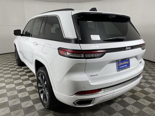 2025 Jeep Grand Cherokee Overland