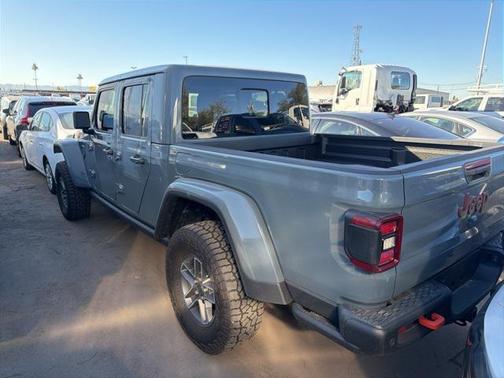 2025 Jeep Gladiator Mojave X