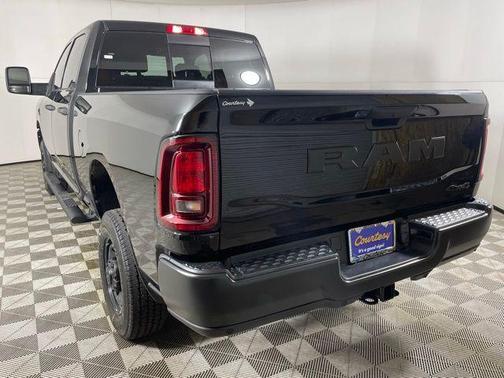 2025 RAM 2500 Tradesman Crew Cab 4x4 6'4' Box