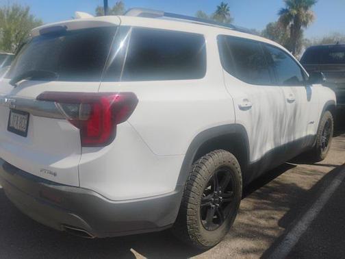 2020 GMC Acadia AWD AT4