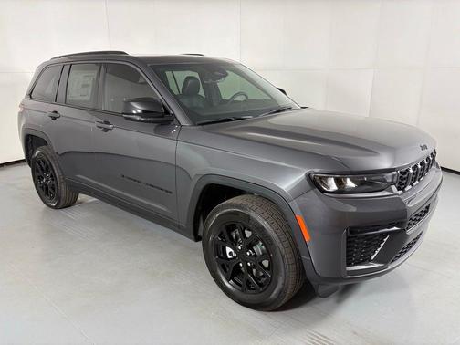 2026 Jeep Grand Cherokee Altitude