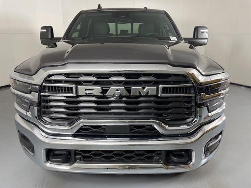 2025 RAM 2500 Tradesman Crew Cab 4x4 6'4' Box