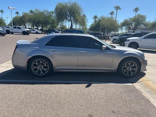 2018 Chrysler 300 S