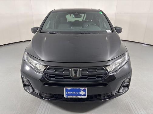 Crystal Black Pearl 2025 Honda Odyssey Sport-L