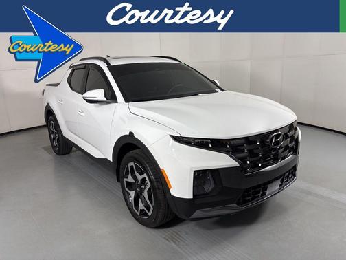 Atlas White 2023 Hyundai SANTA CRUZ Limited