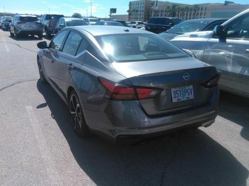 2023 Nissan Altima SR FWD