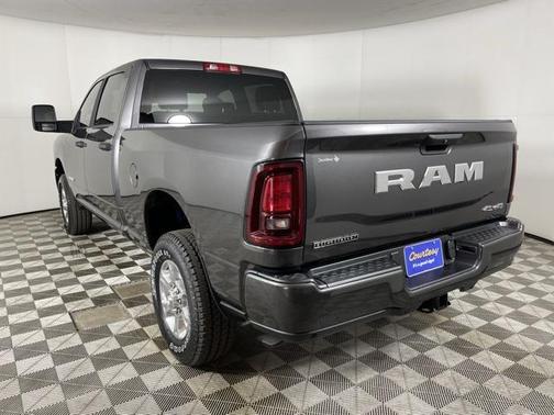 2025 RAM 2500 Big Horn Crew Cab 4x4 6'4' Box
