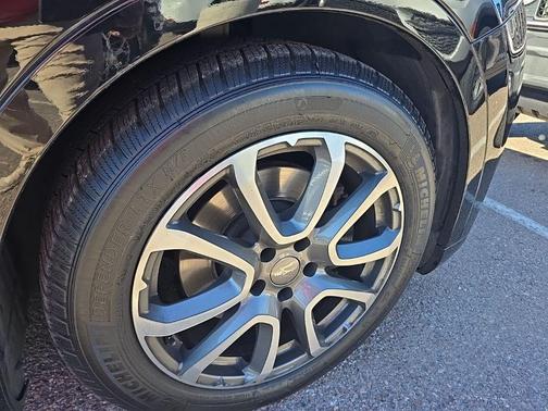 2017 Maserati Levante Base