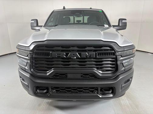 Silver Zynith 2026 RAM 3500 Tradesman Crew Cab 4x4 6'4' Box