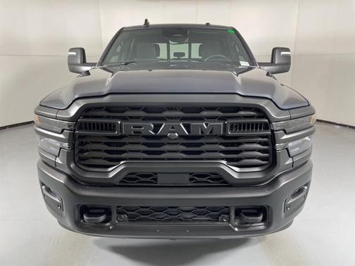 2025 RAM 2500 Tradesman Crew Cab 4x2 6'4' Box