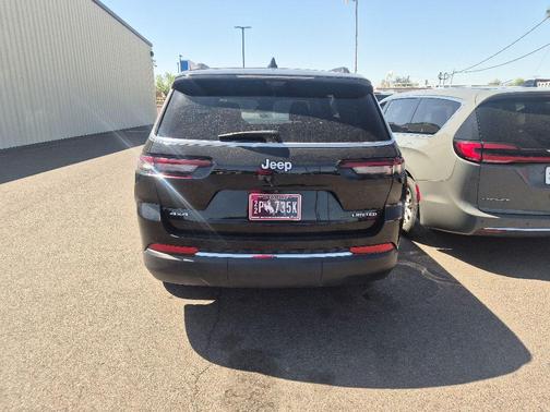 Diamond Black Crystal Pearlcoat 2024 Jeep Grand Cherokee L Limited
