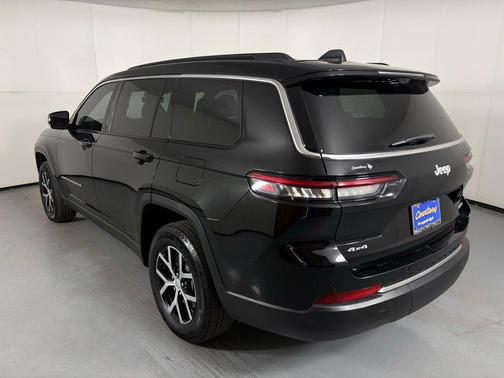 Diamond Black Crystal Pearlcoat 2024 Jeep Grand Cherokee L Limited