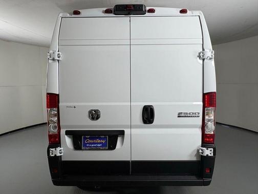 2026 RAM ProMaster 2500 Tradesman