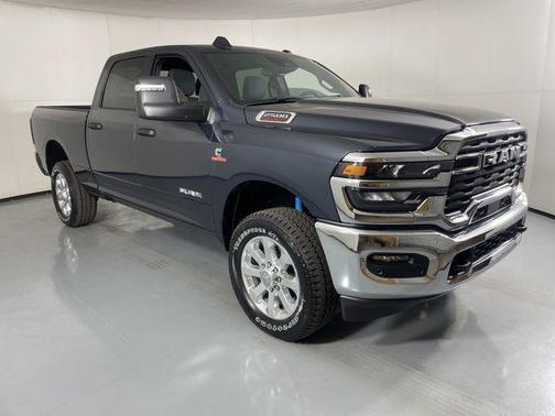 2025 RAM 2500 Big Horn Crew Cab 4x4 6'4' Box
