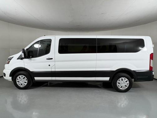 Oxford White 2023 Ford Transit-350 XLT