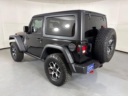 Black Clearcoat 2022 Jeep Wrangler Rubicon