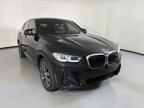 2023 BMW X4 M40i