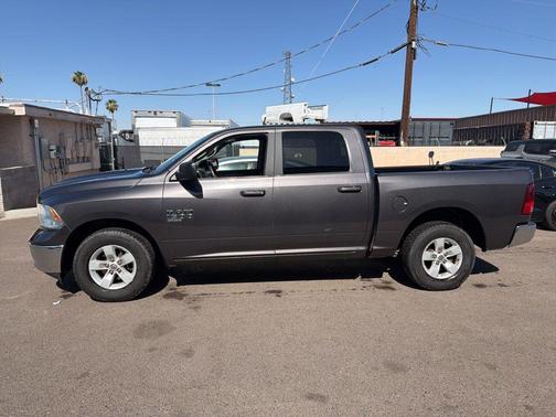 Granite Crystal Metallic Clearcoat 2021 RAM 1500 Classic SLT