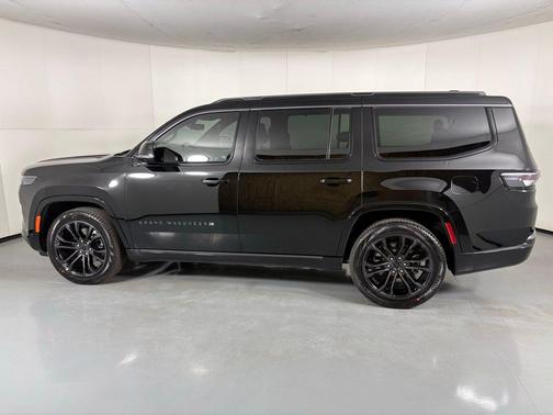High Gloss Black 2026 Jeep Grand Wagoneer Summit Obsidian 4x4