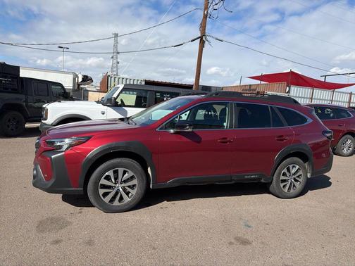 2025 Subaru Outback Premium