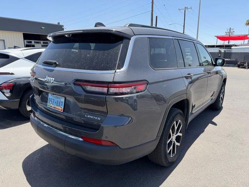 Baltic Gray Metallic Clearcoat 2024 Jeep Grand Cherokee L Limited