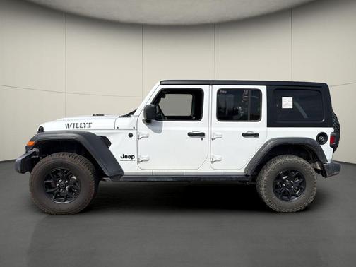 Bright White Clearcoat 2025 Jeep Wrangler Willys