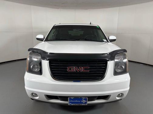 2011 GMC Yukon SLE