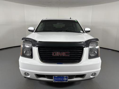 2011 GMC Yukon SLE