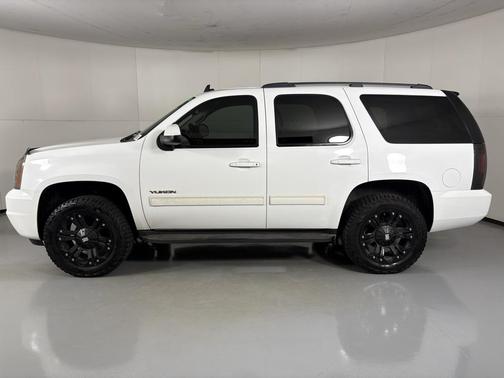 2011 GMC Yukon SLE