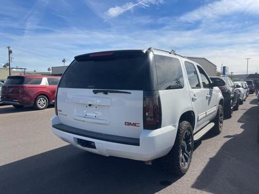 2011 GMC Yukon SLE