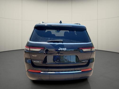 Diamond Black Crystal Pearlcoat 2024 Jeep Grand Cherokee L Limited