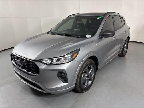 Silver Metallic 2024 Ford Escape ST-Line