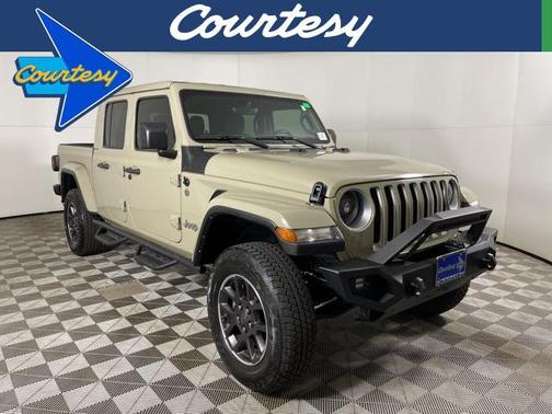 2022 Jeep Gladiator Overland
