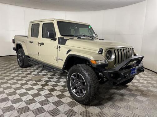 2022 Jeep Gladiator Overland