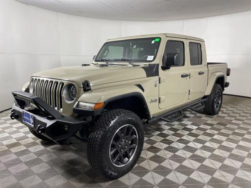2022 Jeep Gladiator Overland