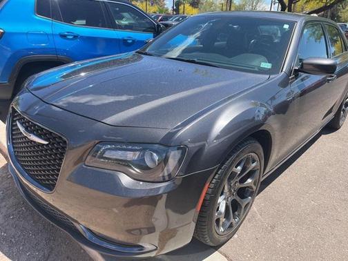 2016 Chrysler 300 S