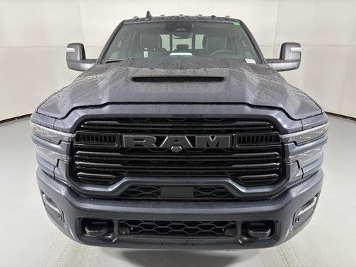 2026 RAM 3500 Laramie Crew Cab 4x4 8' Box