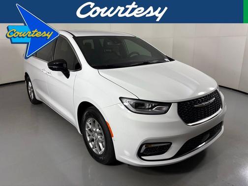 2026 Chrysler Pacifica L