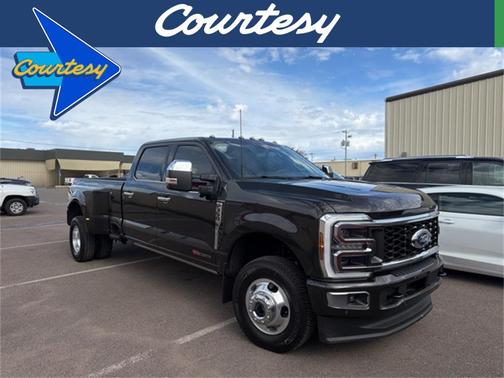 2025 Ford F-350 Platinum