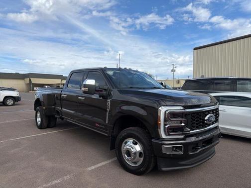 2025 Ford F-350 Platinum