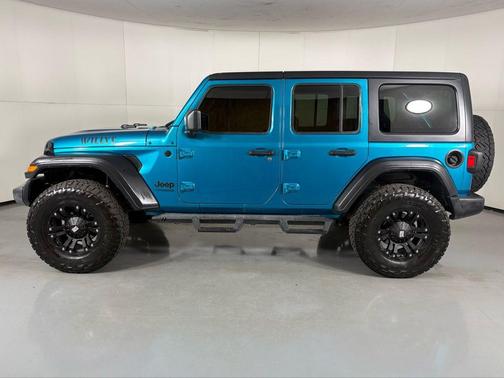 2020 Jeep Wrangler Unlimited Willys 4x4