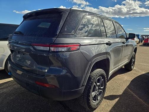 2024 Jeep Grand Cherokee 4xe Trailhawk