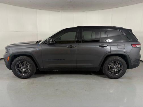 2024 Jeep Grand Cherokee 4xe Trailhawk