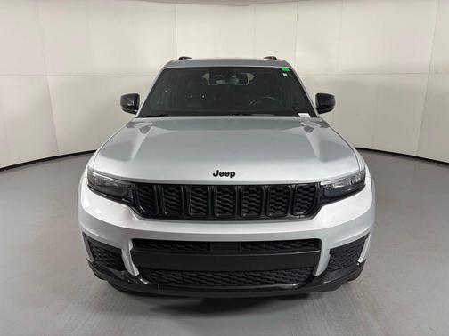 Silver Zynith 2022 Jeep Grand Cherokee L Altitude