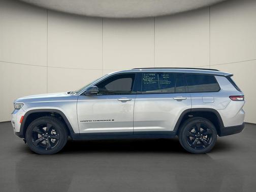 2022 Jeep Grand Cherokee L Altitude